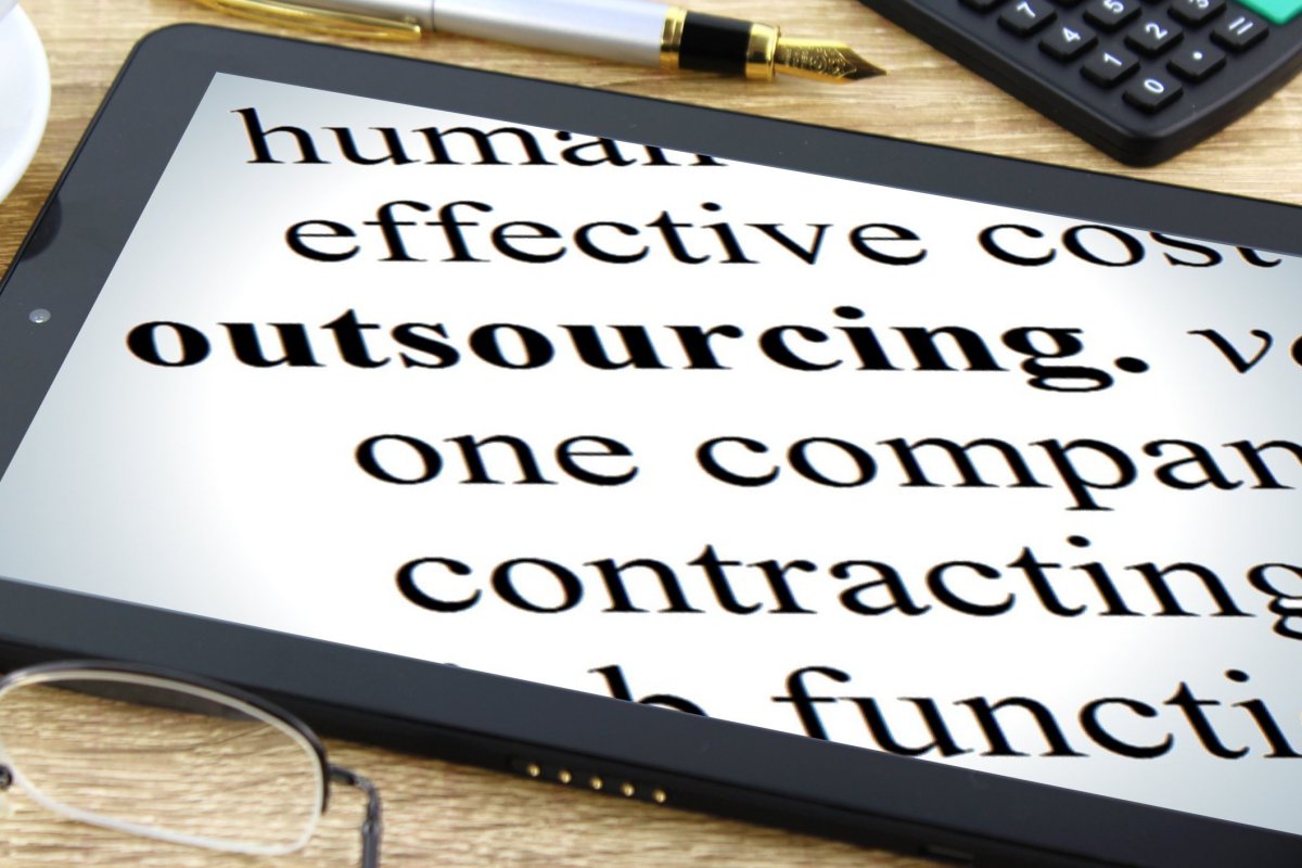 This Beginner’s Guide To Outsourcing will help you farm out tasks that are holding you and your company back